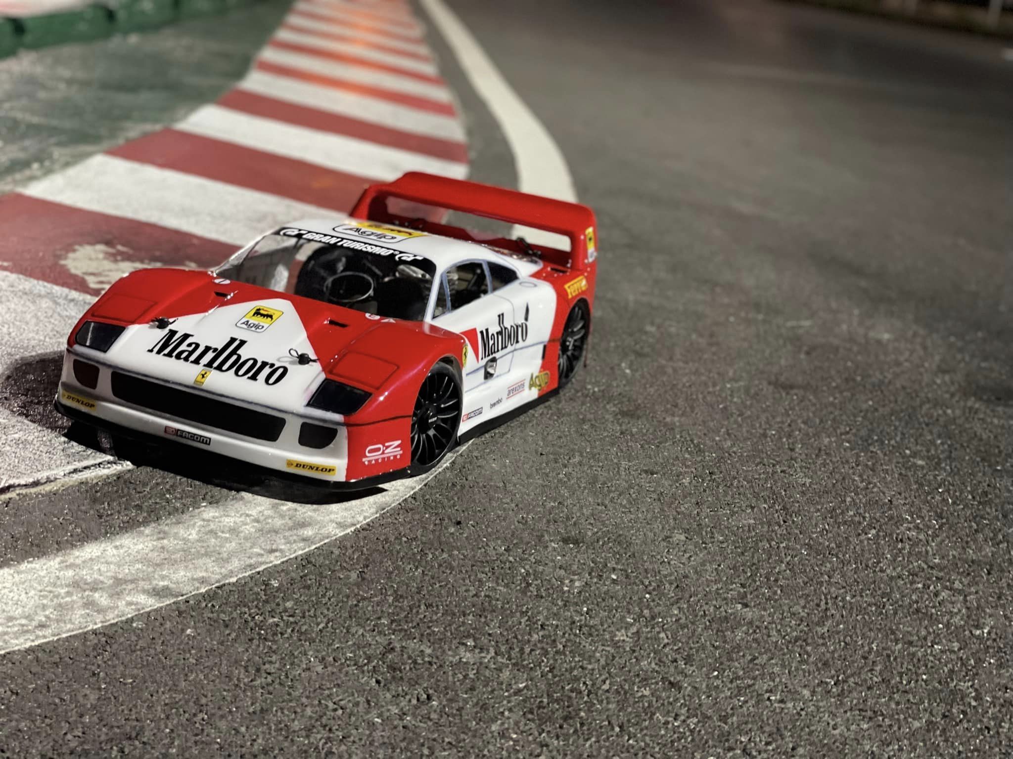 ラジコンボディFerrari F40 ブラック ラメ塗装 Ferrari F40 1/8 Scale GT RC Clear Car Body | Delta Plastik – Delta