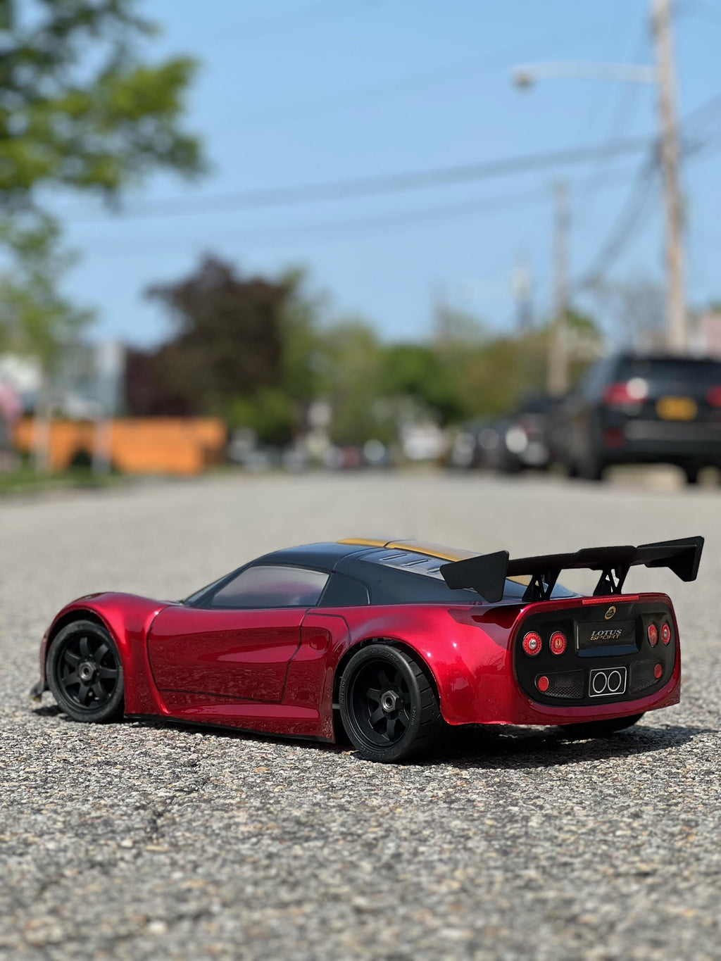 LOTUS ELISE 1/7 SCALE CLEAR RC CAR BODY - 8509